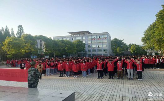 不忘來(lái)時(shí)路 奮斗新征程————記我校18屆技能高考出征誓師大會(huì )(圖2)