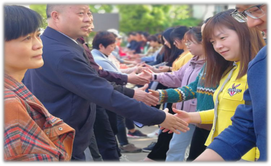 ”凝心聚力、砥礪前行”一一一湖北省工業(yè)建筑學(xué)校教職工拓展活動(dòng)(圖5)