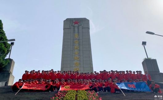 重走解放襄陽(yáng)路 厚植青年愛(ài)國情——記我校學(xué)生團員參加“學(xué)黨史、強信念、跟黨走，重溫解放襄樊戰役”活動(dòng)(圖10)