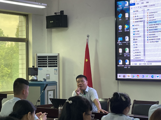 夯實(shí)師德師風(fēng)建設 提升班主任綜合素養——記我校2021—2022學(xué)年秋季學(xué)期班主任培訓(圖2)