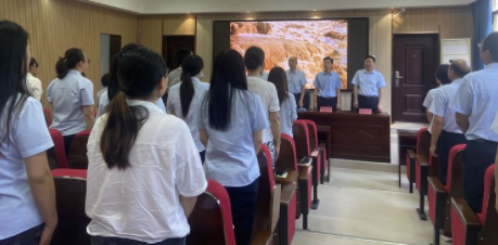 “立德樹(shù)人守初心、教書(shū)育人擔使命” 熱烈慶祝湖北省工業(yè)建筑學(xué)校 第37個(gè)教師節暨教師表彰大會(huì )(圖2)
