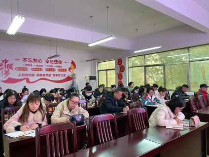 維護校園安全 構建和諧校園—記我校安全工作“三大行動(dòng)”校園安全工作部署會(huì )(圖4)