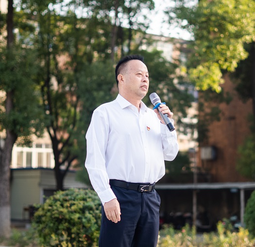 我校愛(ài)國主義主題教育暨2022級新生軍訓開(kāi)營(yíng)儀式(圖4)