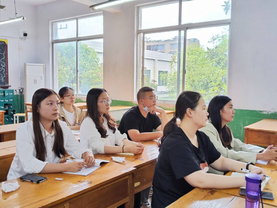 教師資格證備考座談會(huì )(圖6)