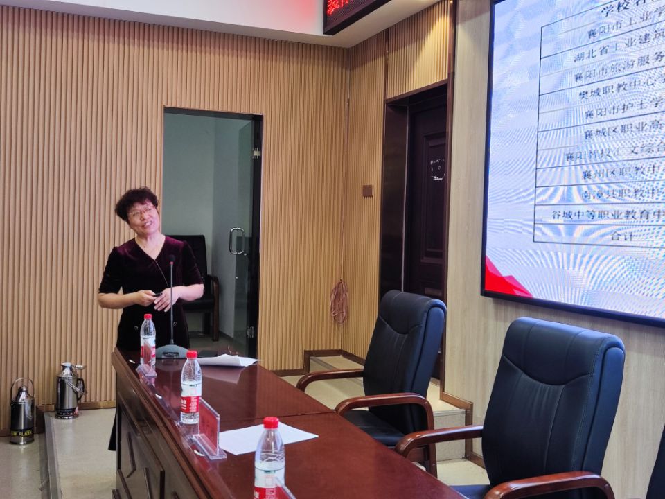 我校舉行職教聯(lián)盟3月月考質(zhì)量分析會(huì )(圖3)