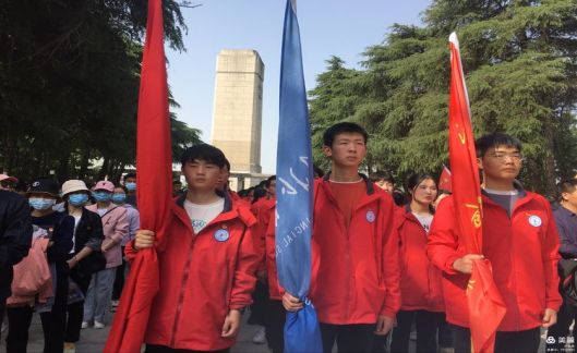 重走解放襄陽(yáng)路 厚植青年愛(ài)國情——記我校學(xué)生團員參加“學(xué)黨史、強信念、跟黨走，重溫解放襄樊戰役”活動(dòng)(圖7)