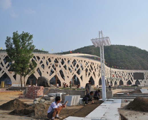 全國各地的雷人山寨建筑，看看哪個(gè)最雷人？(圖14)